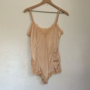 Vintage Blush Made In The USA Beige Nude Lace Trim Satin Bodysuit Sz Large Women
